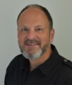 Color headshot of Mario Stummer