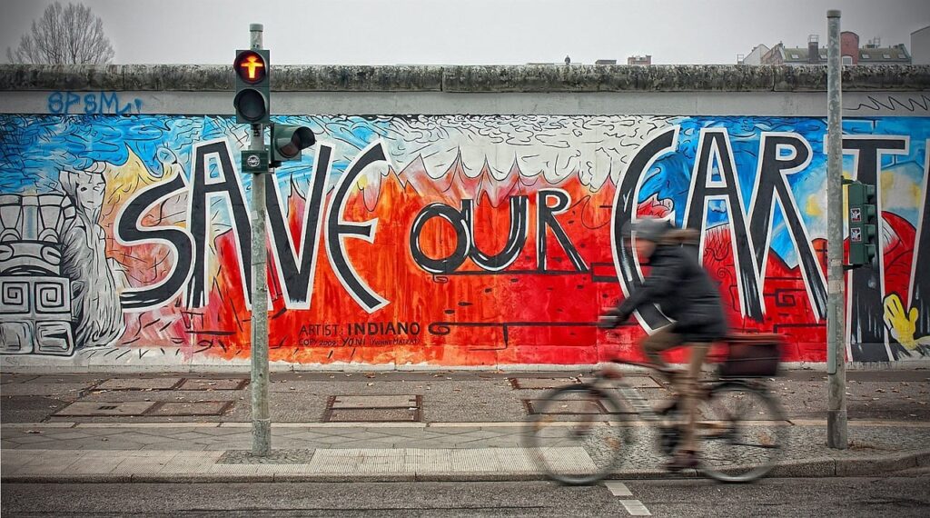 Picture of the Berlin Wall at eastside gallery